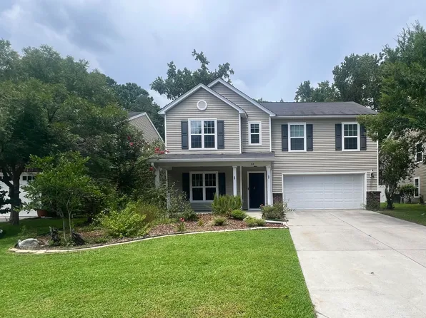 28 Cedar Creek Circle, Port Royal, SC 29906