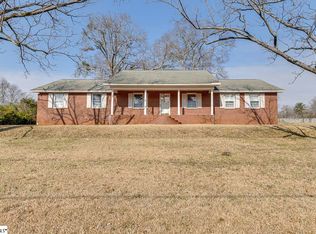 1608 Greenwood Rd, Laurens, SC 29360