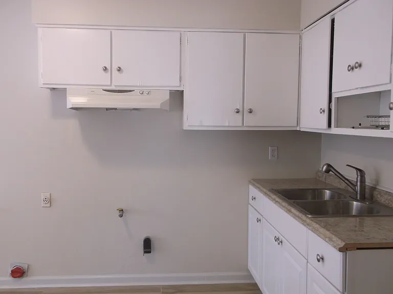 269 Lillian Dr — Photo 8