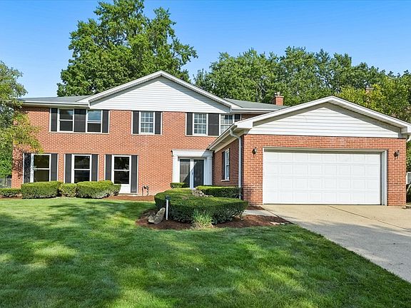 2nd image of 937 Sutton Dr