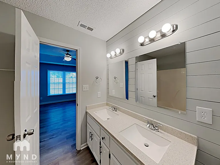 512 Basswood Way — Photo 10