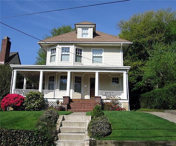 1st image of 4 Park Cir