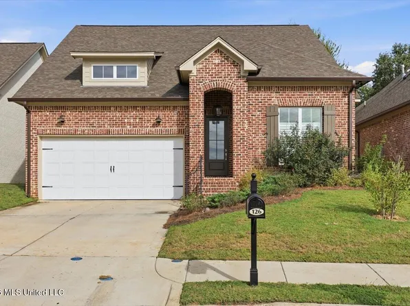 126 Bleu Dr, Ridgeland, MS 39157