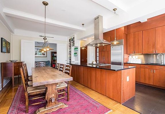 4th image of 41 Eastern Pkwy APT 3B