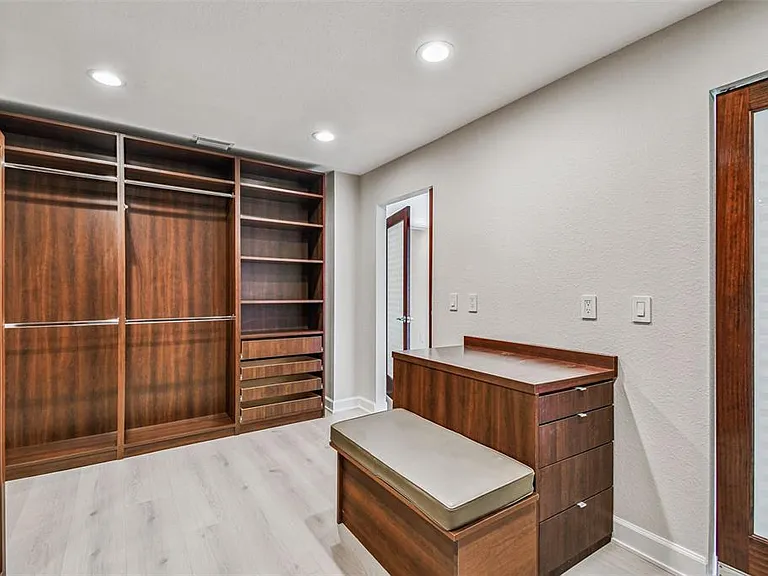 24 Adalia Ave — Photo 49