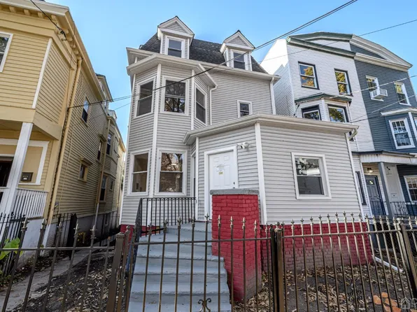 79 S 10th St, Newark, NJ 07107