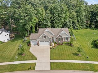 6682 Summer Meadows Dr NE, Rockford, MI 49341