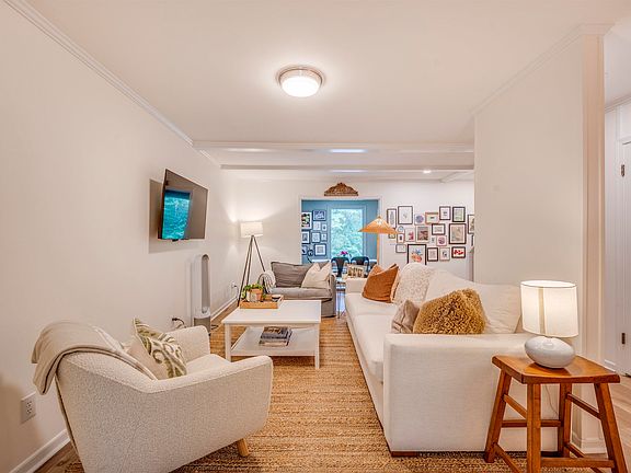 5th image of 99 Falcon Crest Dr Unit 3