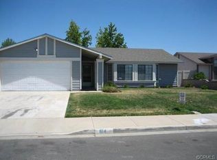 614 Mainsail Ln, Perris, CA 92571