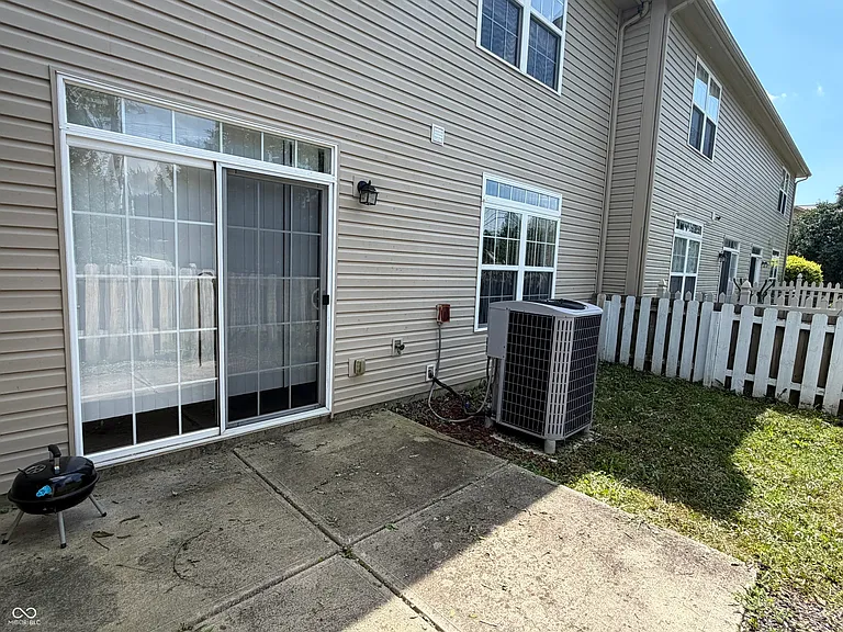 2424 Boyer Ln — Photo 12