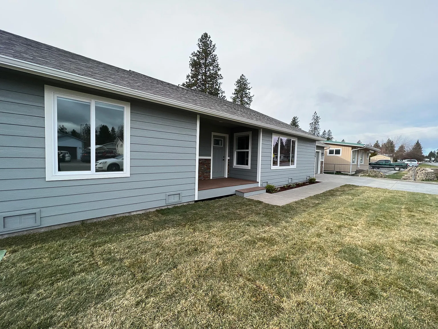 3 bed, 1800 sqft, $2,495 — Photo 2