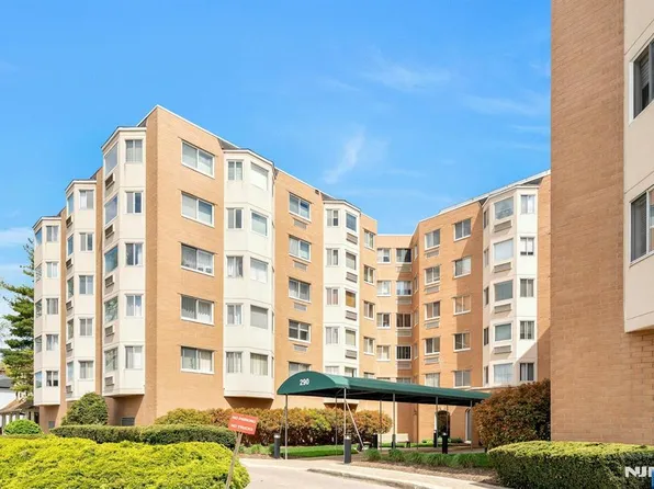 290 Anderson St APT 6F, Hackensack, NJ 07601