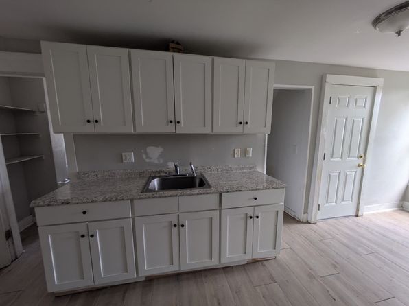 351 Sherman Ave #3B