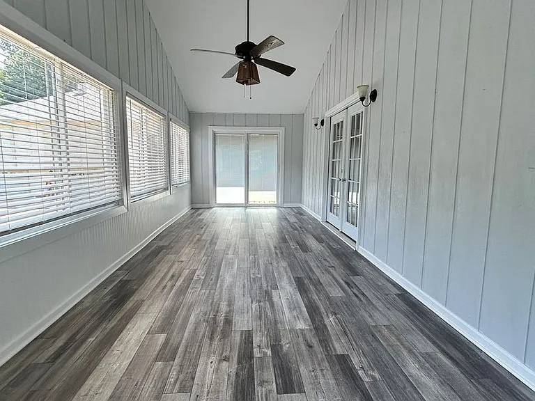 5916 Wells Rd — Photo 10