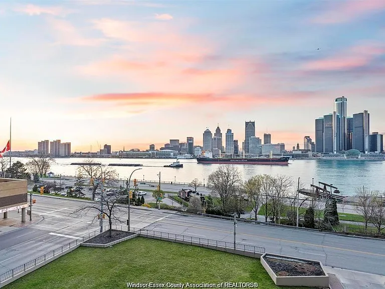 111 Riverside Dr E #1607 — Photo 36