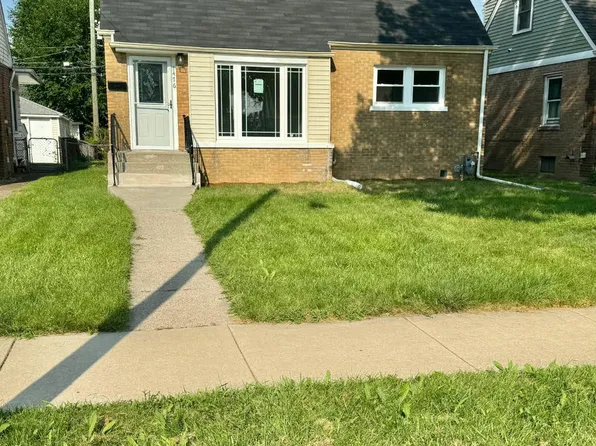 1476 Forest Ave, Calumet City, IL 60409