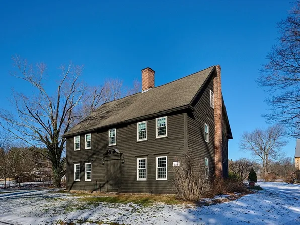271 College Hwy, Southampton, MA 01073