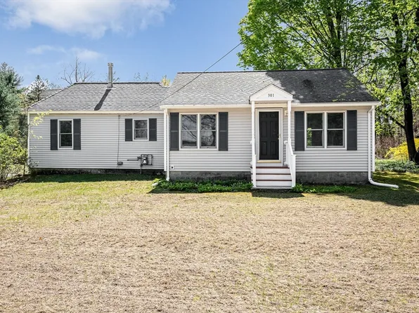 301 Primrose Hill Rd, Dracut, MA 01826