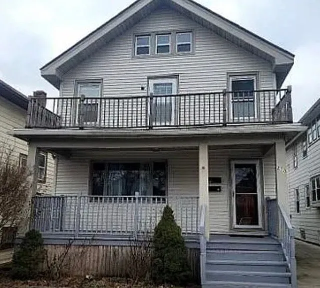 270 Crestwood Ave #2 — Photo 1