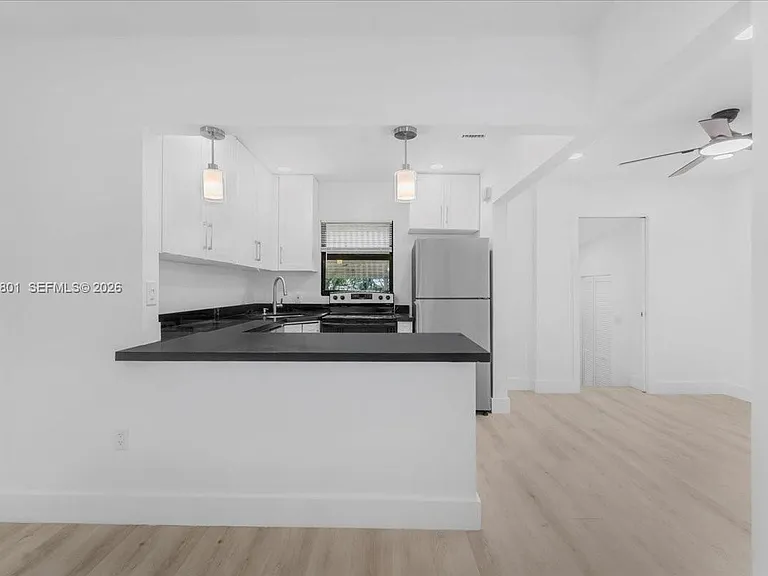 5220 SW 6th St — Photo 26