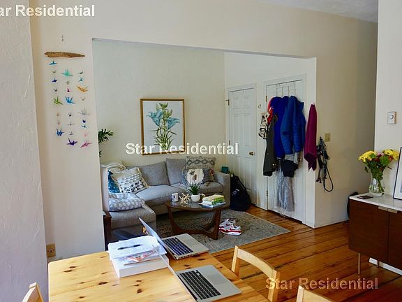 Alcove in living room