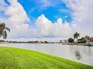 519 Plaza Seville Ct APT 37, Treasure Island, FL 33706