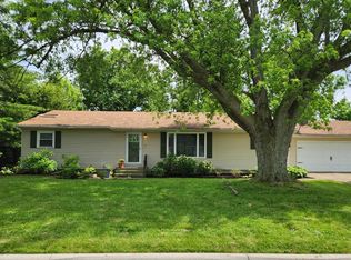 410 Meadow Ln, Sandusky, OH