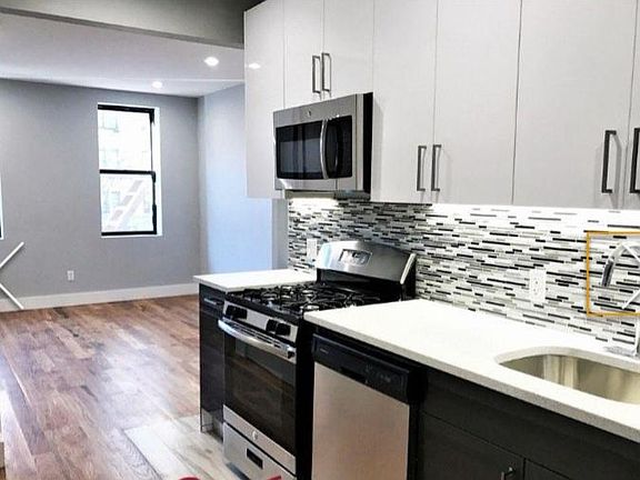 2nd image of 15315 89th Ave #2C