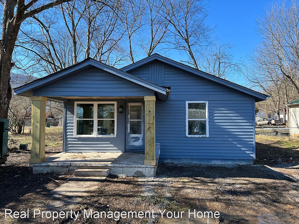 2nd image of 114 Magnolia Ave