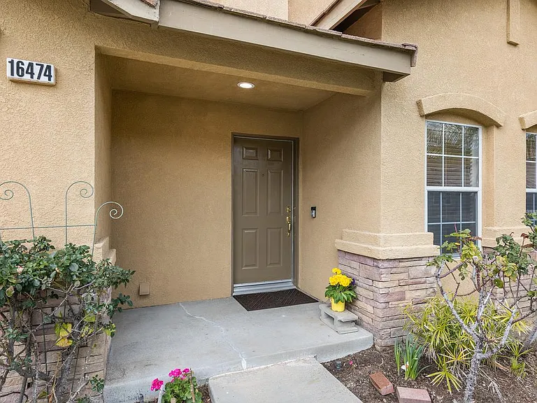 16474 Denhaven Ct — Photo 6