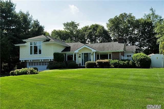 1st image of 13 Blair Dr