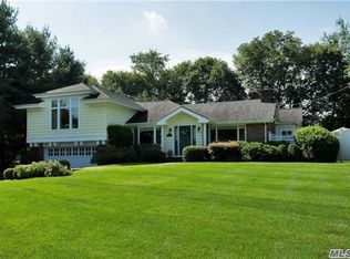 13 Blair Dr, Huntington, NY 11743