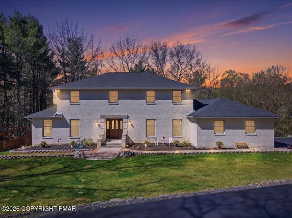125 Clearview Dr, Scotrun, PA 18355