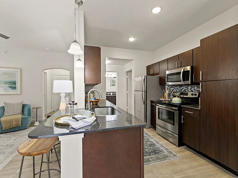 Legacy Flats — Photo 20