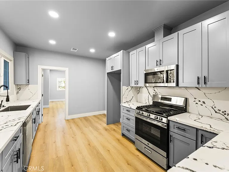 379 Buena Loma St — Photo 9