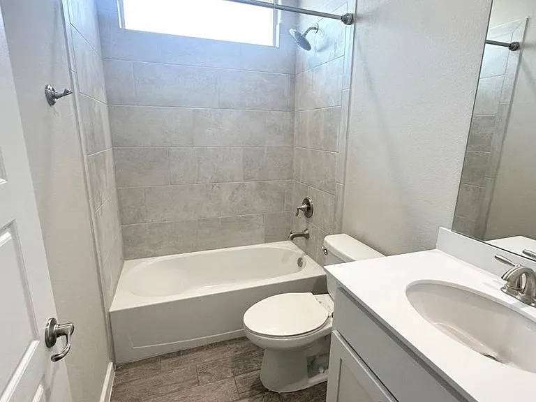 2201 Beaufort Dr — Photo 19