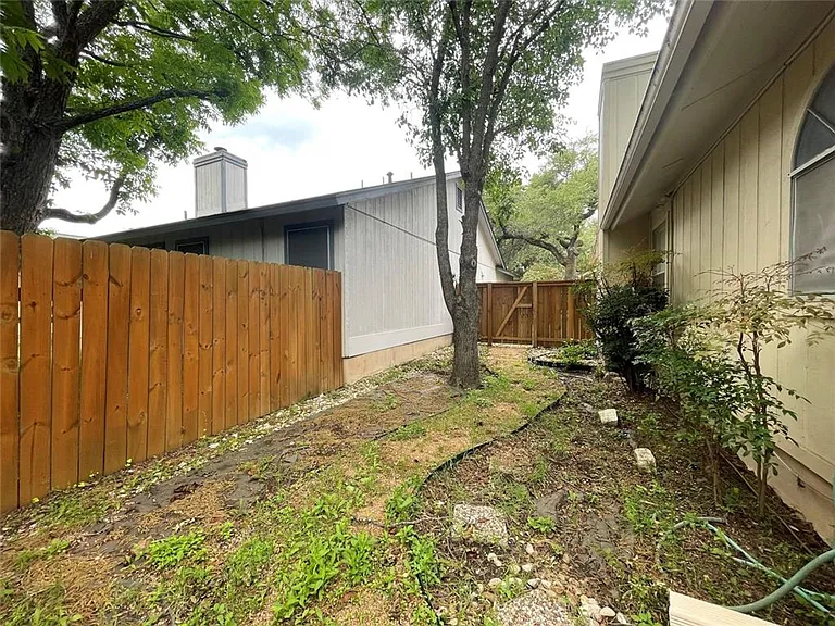 12607 Olympiad Dr — Photo 27