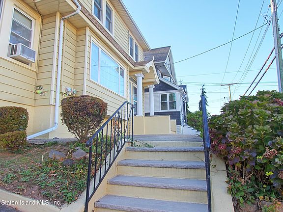 4th image of 704 Tompkins Ave