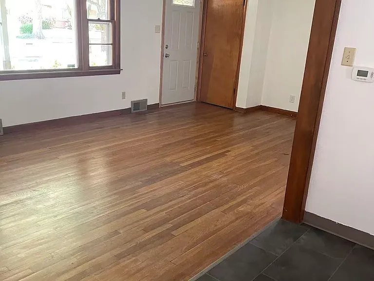1604 S Maple St — Photo 7
