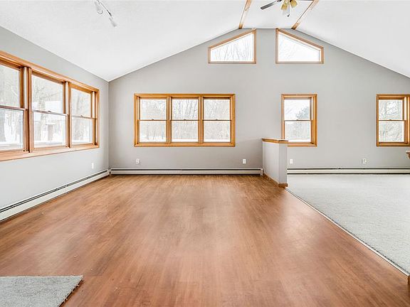 3rd image of 403 Philips Rd