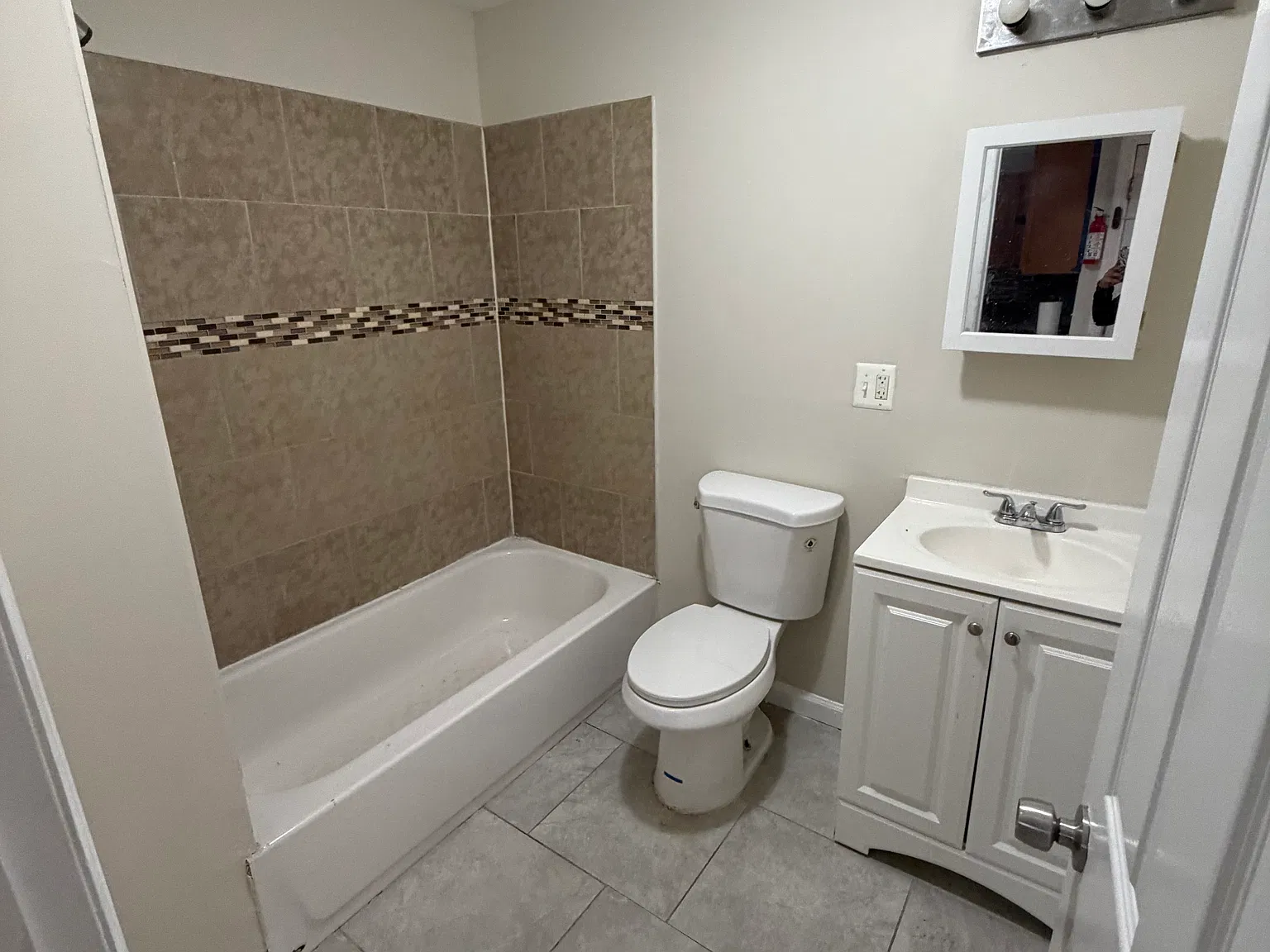 3 bed, $2,600 — Photo 4