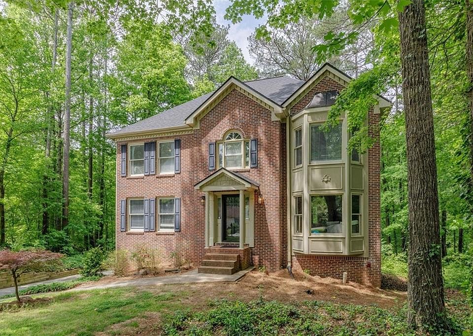 1st image of 5030 Willow Creek Dr