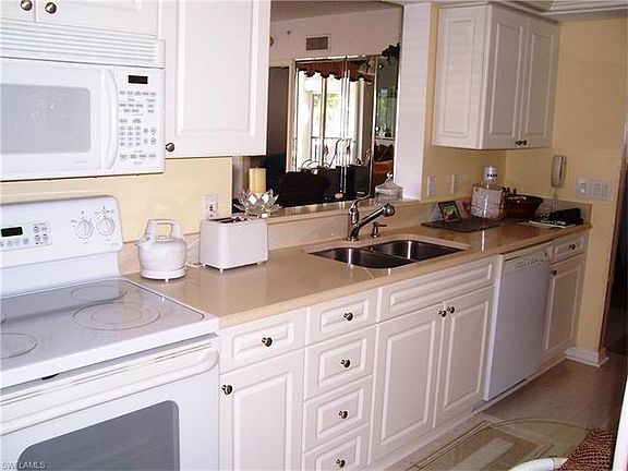 5th image of 4431 Bay Beach Ln APT 511
