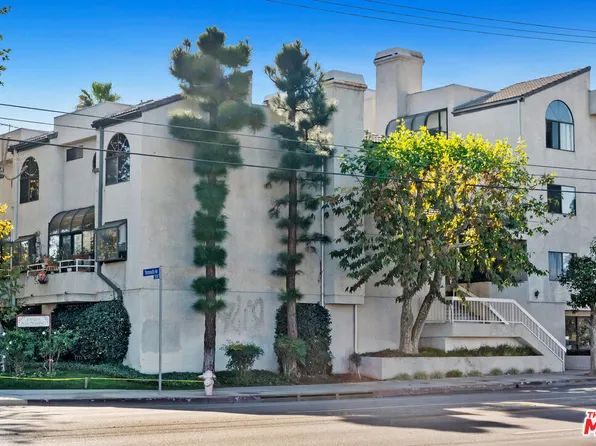 17800 Burbank Blvd APT 201, Encino, CA 91316