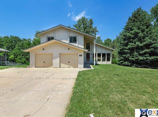 16526 Dorcas St, Omaha, NE 68130