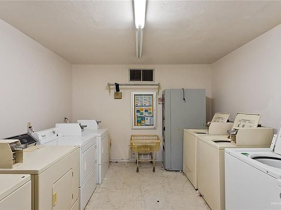 4th image of 5500 N 15th St #18 & 8