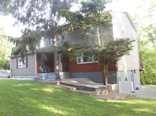 102 Simone Dr, Poughkeepsie, NY 12603