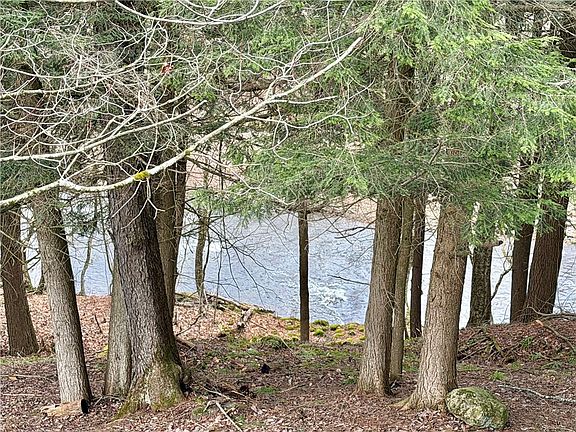 3rd image of 317 County Road 8