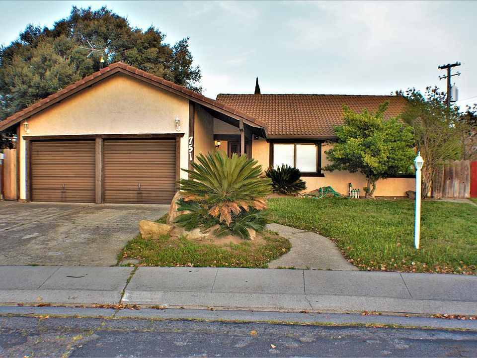 2nd image of 751 Ward Way