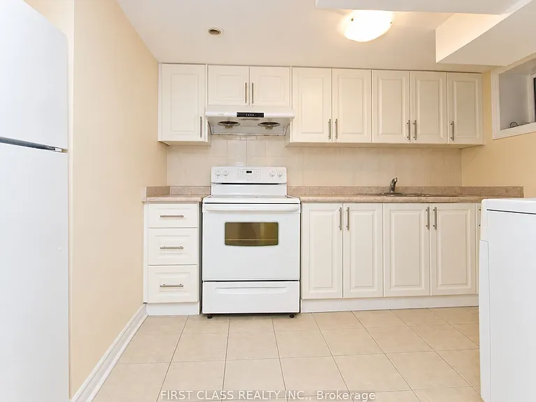 371 Fesserton Rd #BASEMENT — Photo 8